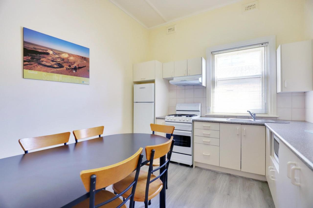 Bayview Apartments Glenelg Аделаїда Екстер'єр фото