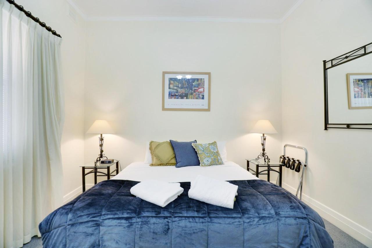 Bayview Apartments Glenelg Аделаїда Екстер'єр фото